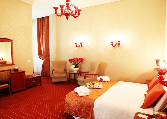 Hotel Augusta Lucilla Palace