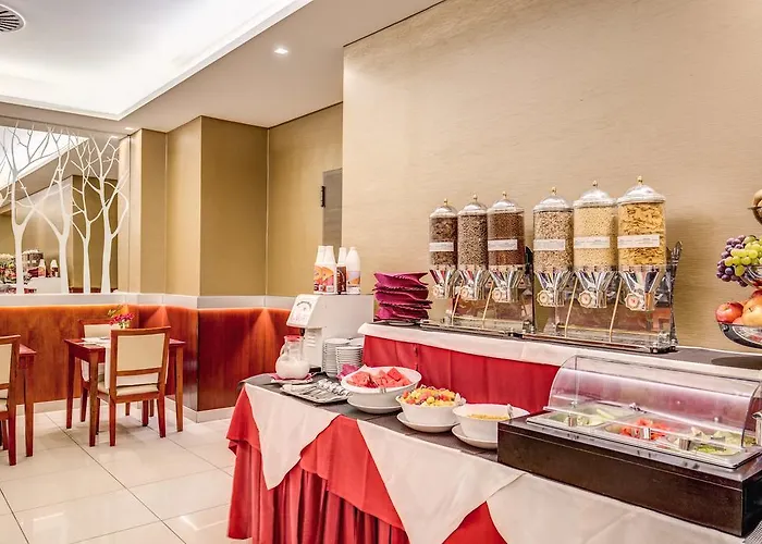 Augusta Lucilla Palace Hotel Roma